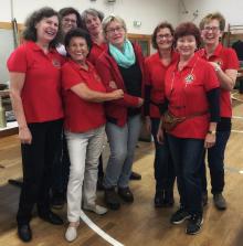 Die Damen des Lions Club Rüsselsheim sagen herzlichen Dank ... Die Damen des Lions Club Rüsselsheim sagen herzlichen Dank ...