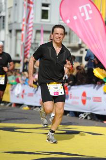 Steve trainiert für den im September 2014 stattfindenden Triathlon in Köln